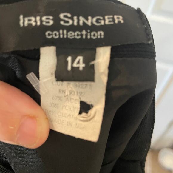 Iris Singer Collection size 14 black pencil skirt. Please see measurements - Picture 3 of 16